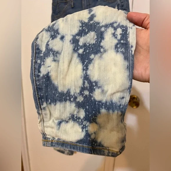 Calvin Rucker Distressed Denim Jeans - Picture 5 of 7